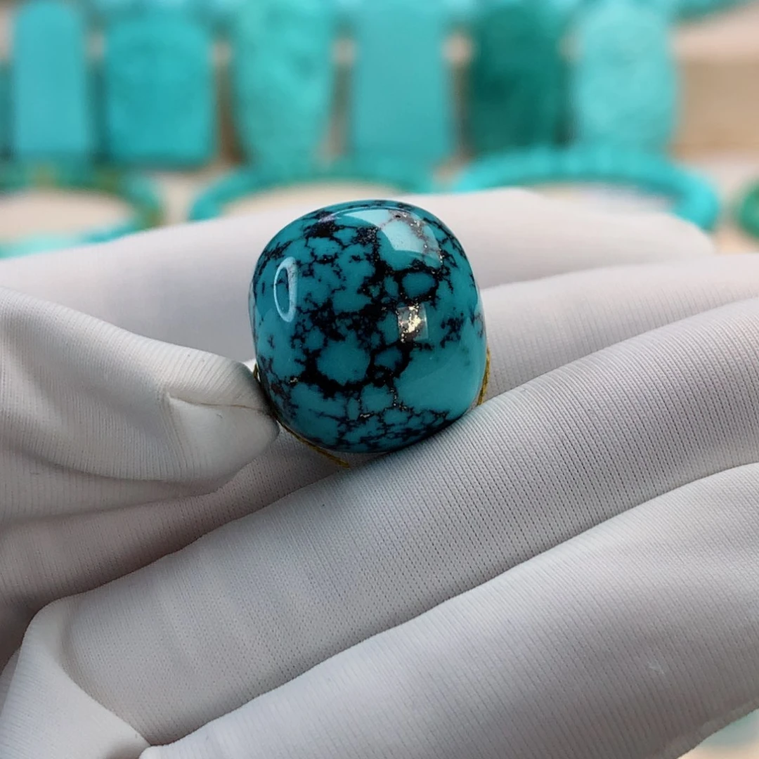 绿松石挂件未镶嵌?****?