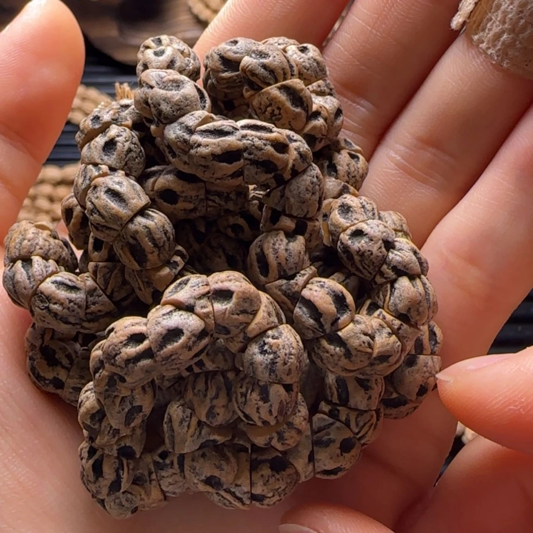 【闪购商品】吊坠柏香籽/百香籽悲****子