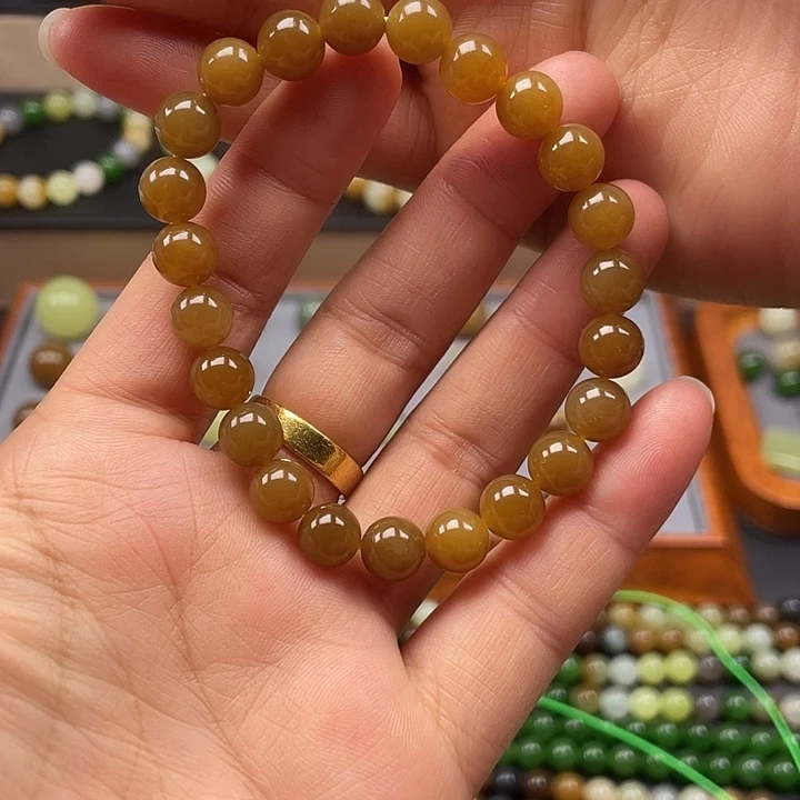 和田玉（糖玉）未镶嵌手链