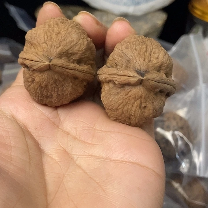 把件文玩核桃云南铁核桃基地54
