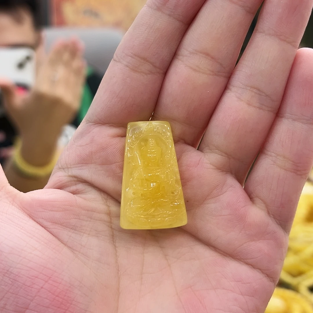 蜜蜡未镶嵌珠宝奇石
