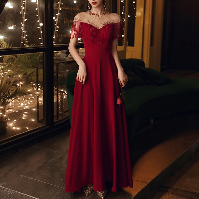 敬酒服新娘2025新款女春季酒红色肩流苏长款显瘦订婚结婚晚礼服裙