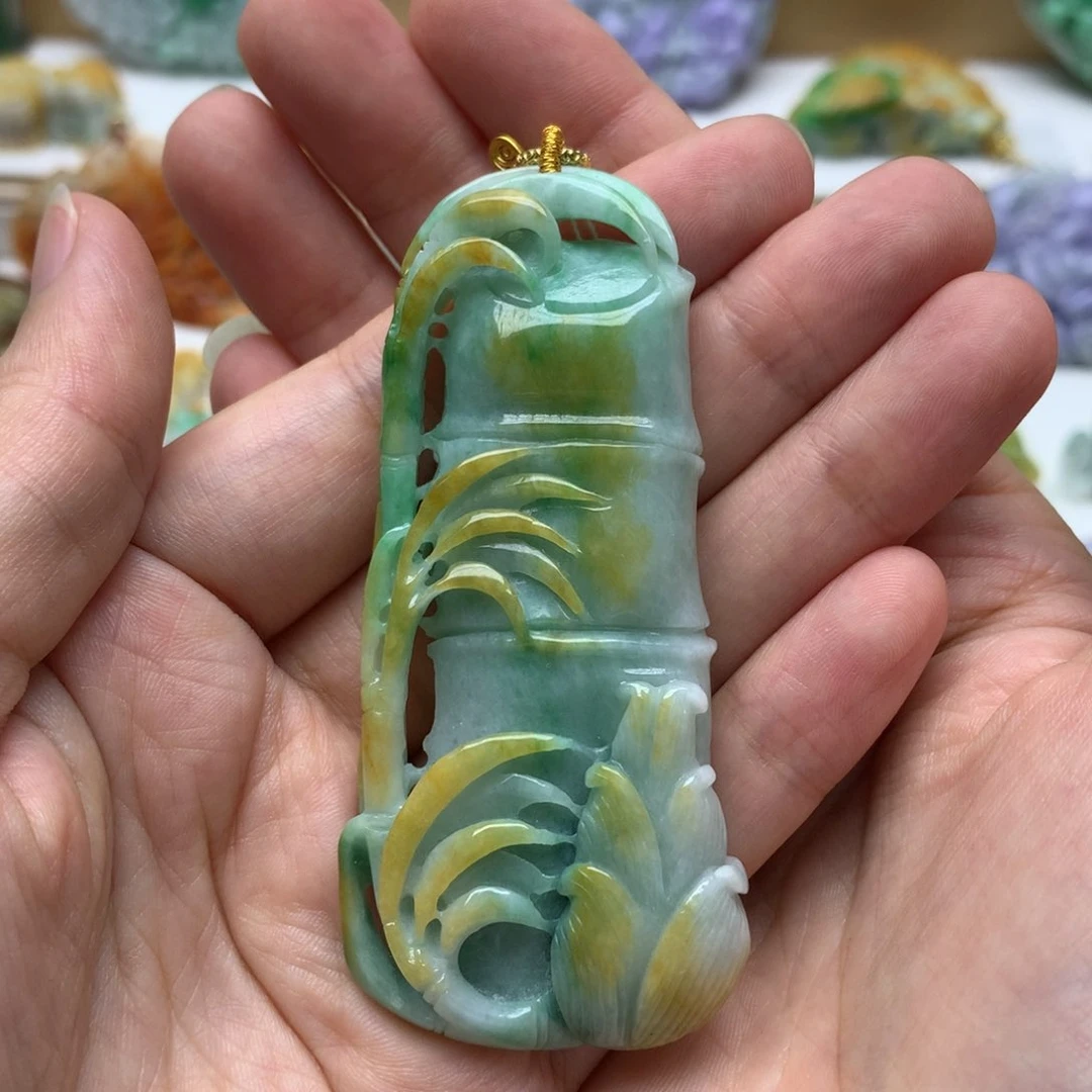 翡翠未镶嵌颈饰翡翠