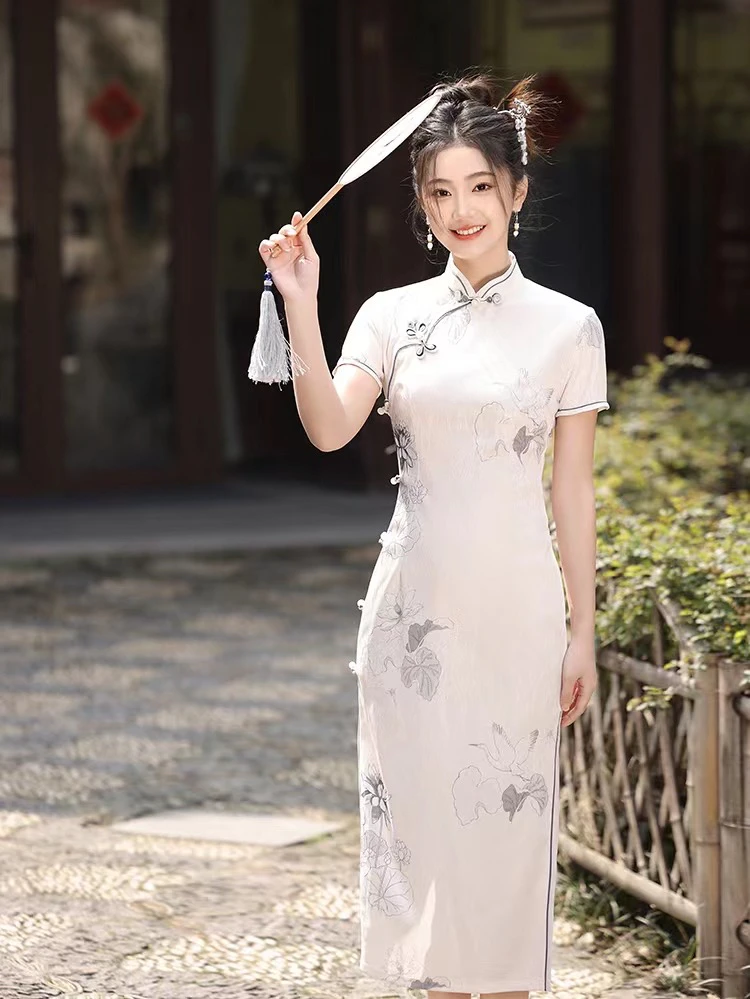 V-2553 风华 绉花锻 荷叶大花扣 夏款年轻款改良旗袍115cm长款