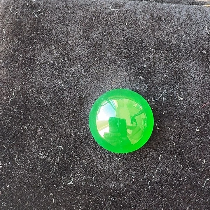 翡翠裸石天然翡翠A货满色裸石蛋面