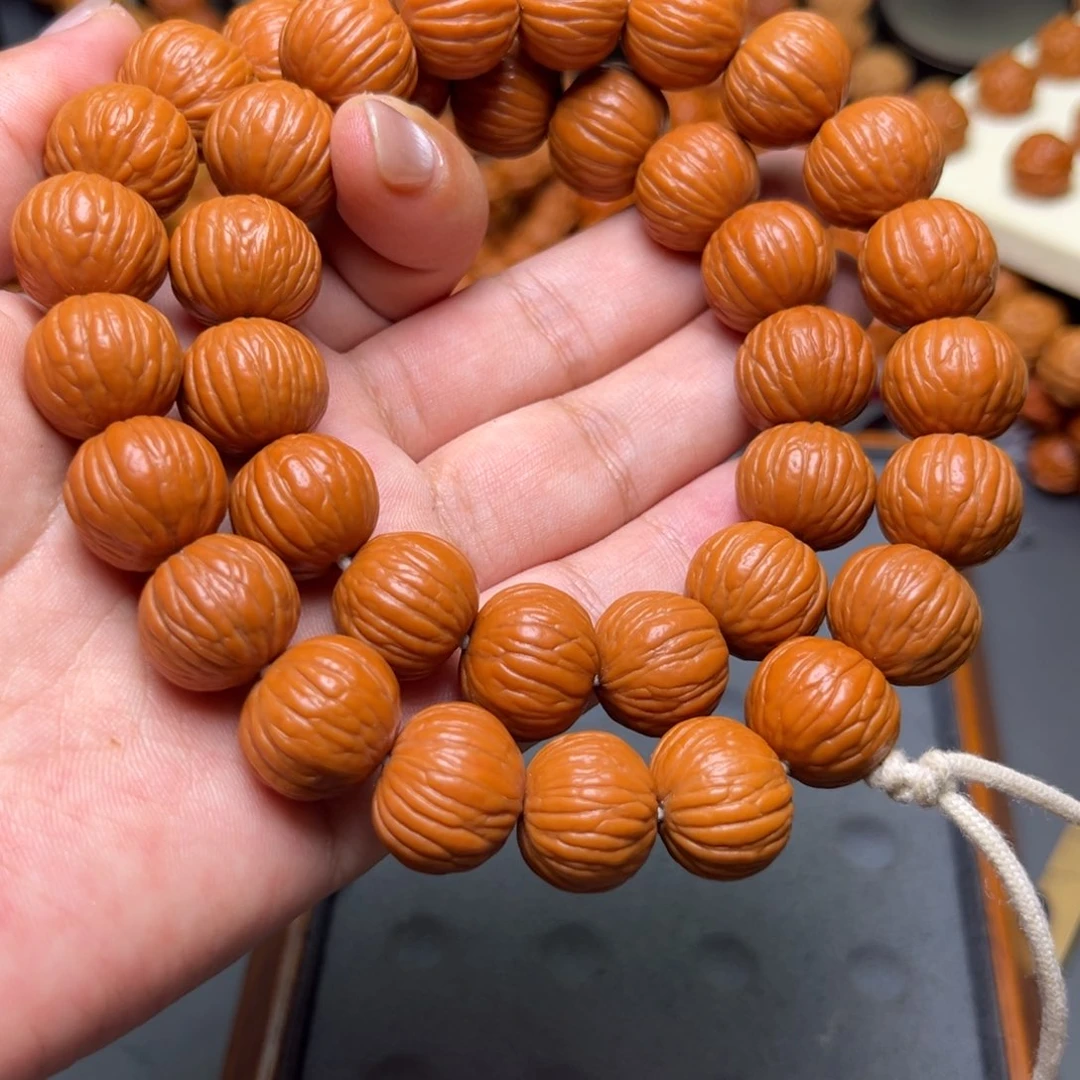 猴头核桃吊坠1.6尺寸36颗手持