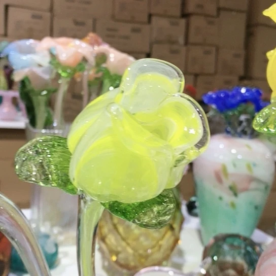 琉璃花瓶高41厘米宽6厘米