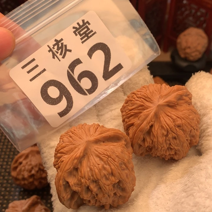 吊坠文玩核桃马老四45