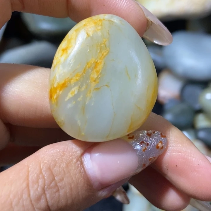未镶嵌和田玉（糖玉）挂件