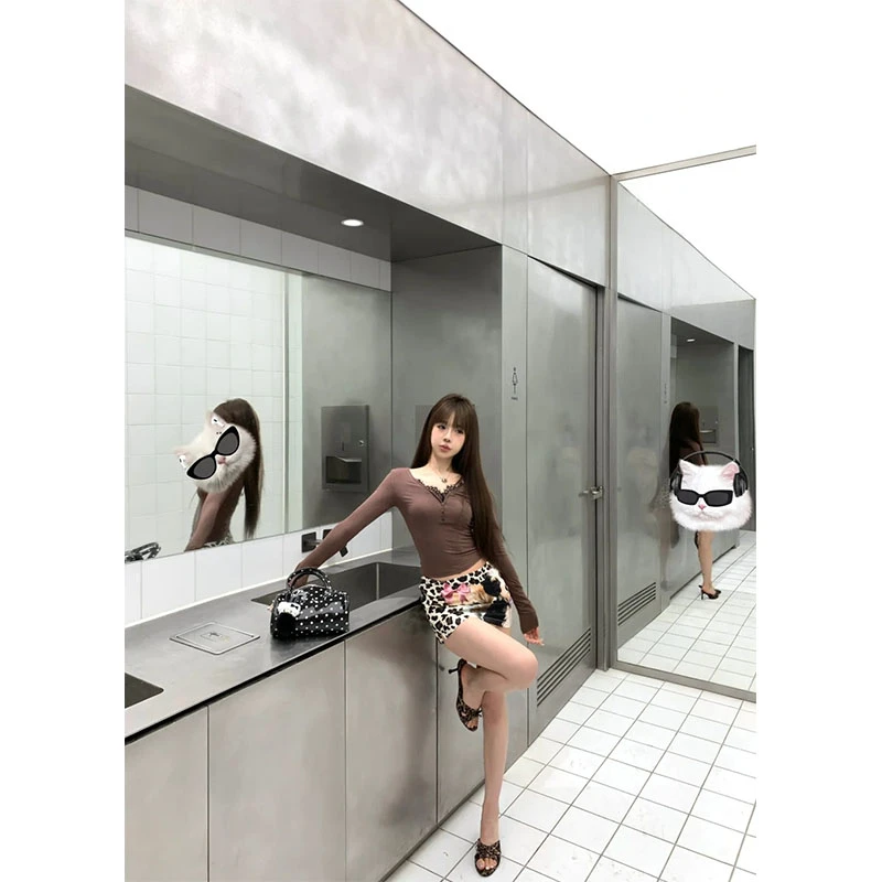 2025秋夏季新款修身显瘦简约长袖上衣时尚设计感小狗印花半身裙女