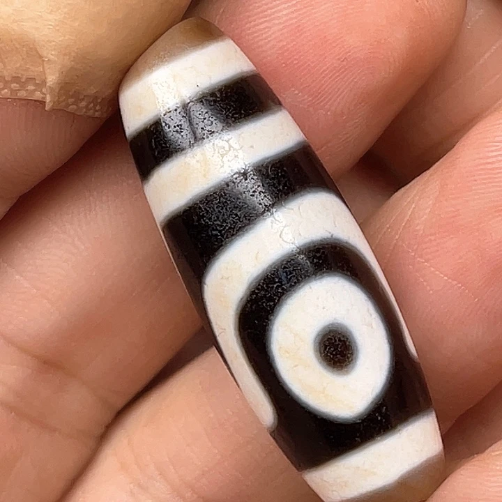 །***，玛瑙/玉髓未镶嵌颈饰