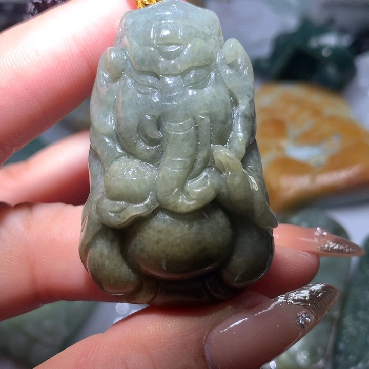 翡翠未镶嵌颈饰保真天然A货翡翠