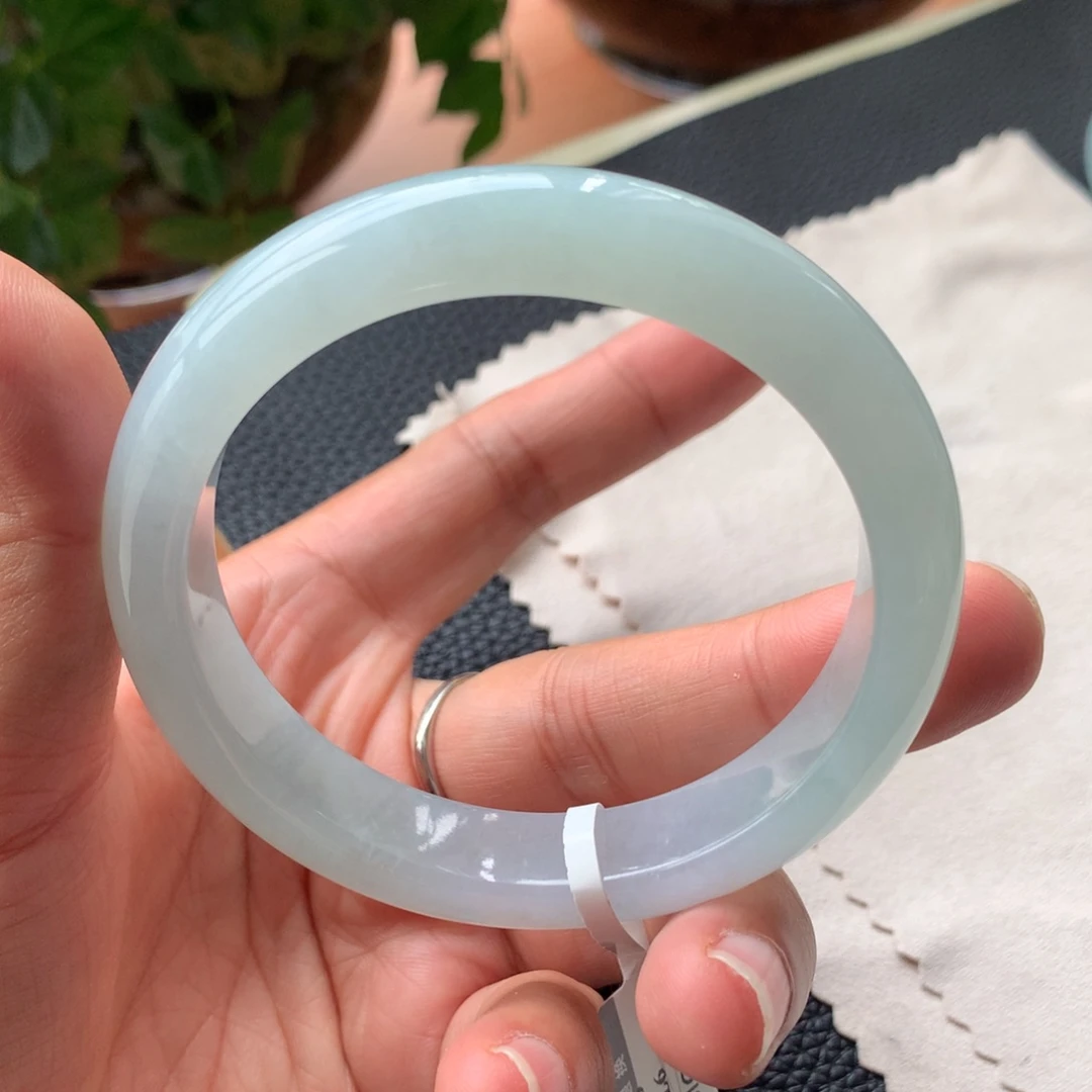 小****翡翠未镶嵌手镯2号