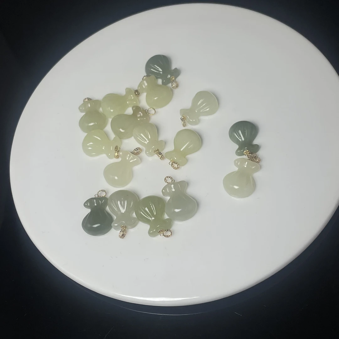 18K金镶和田玉福袋吊坠(多样性发1件)HH D2582