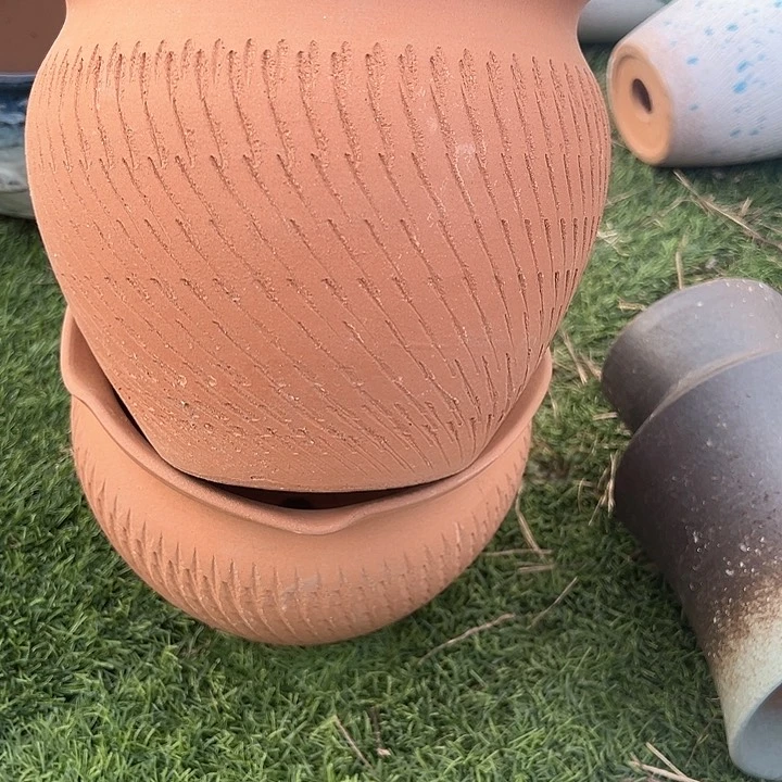 红陶口20高17。。。。。。