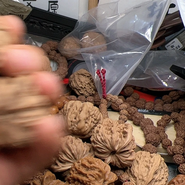 金刚菩提吊坠白*焰白狮子