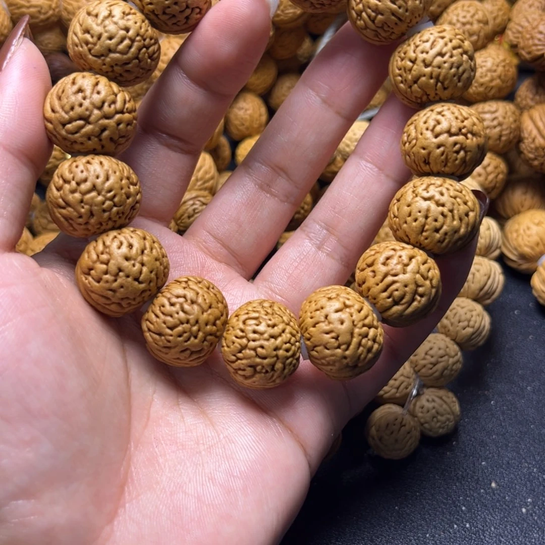 我***的吊坠桃核20+苹果园