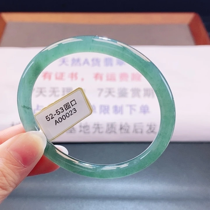 翡翠未镶嵌手镯翡翠手镯79
