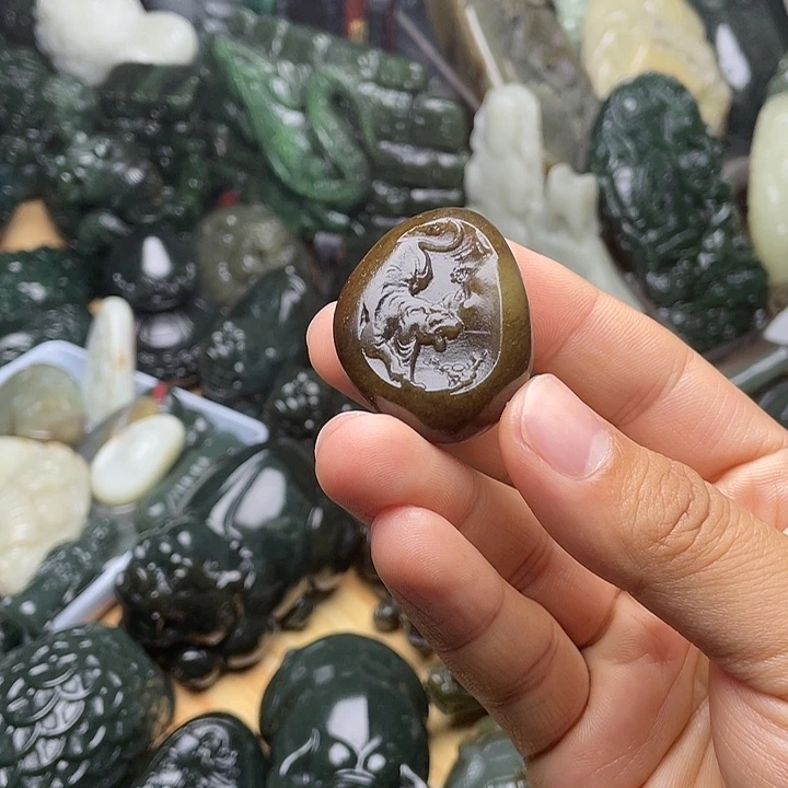 和田玉未镶嵌挂件