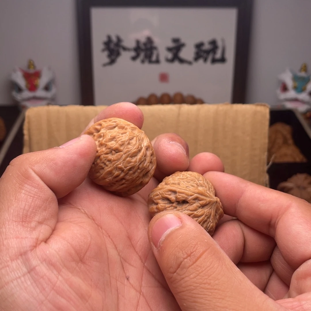 ****哥文玩核桃吊坠铁锤36