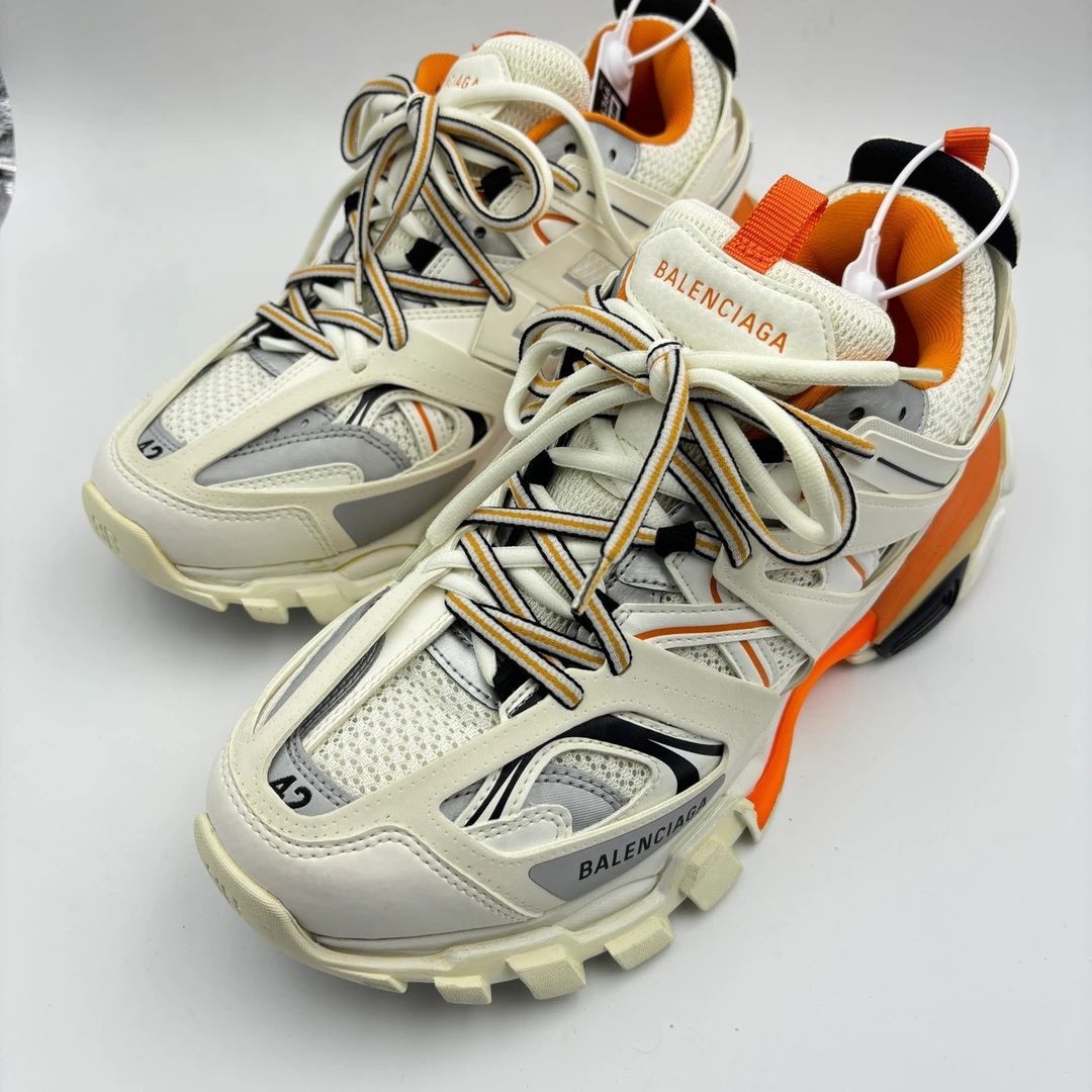 全新未使用 Balenciaga/巴黎世家 42码/巴黎世家track白橙/老爹鞋