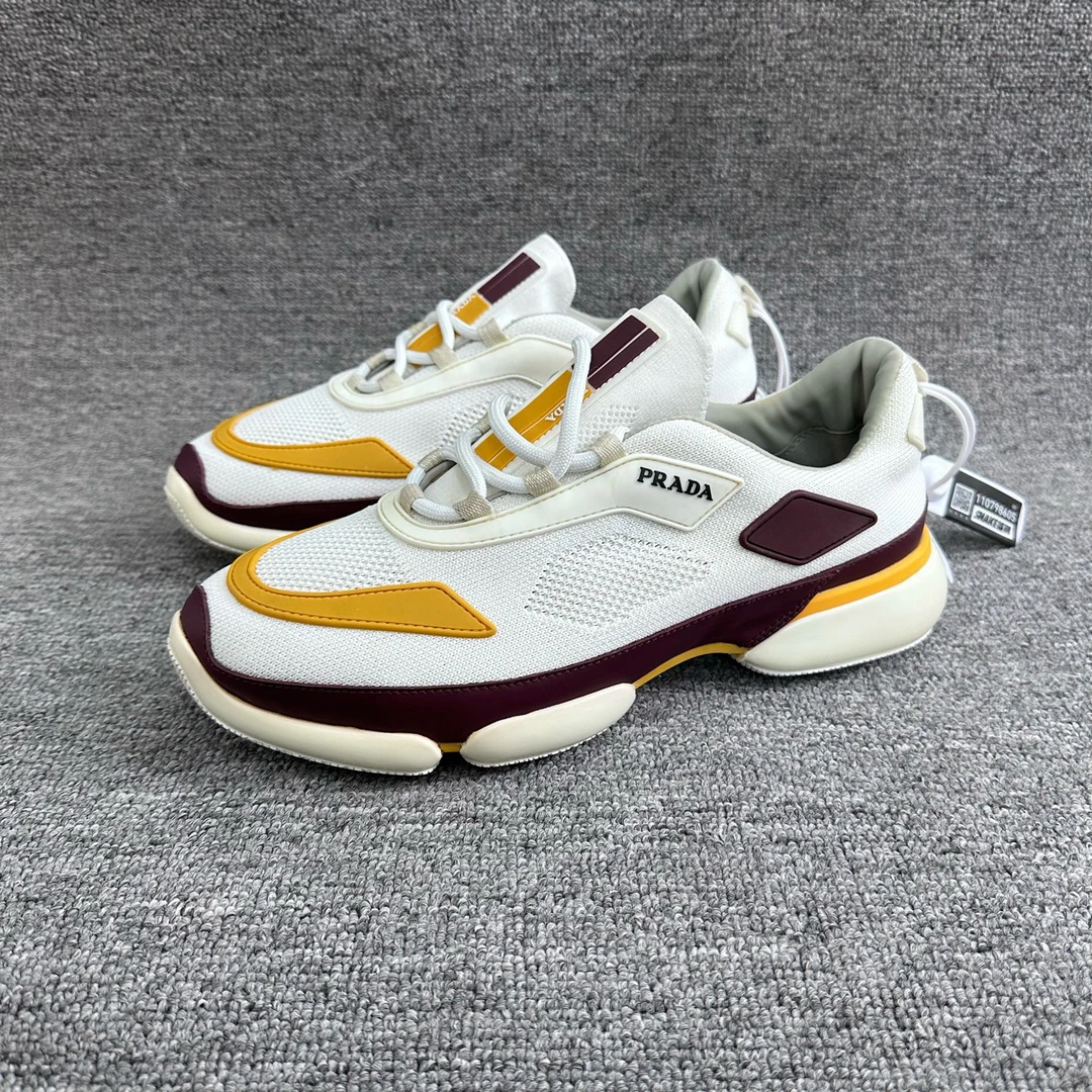 95新 Prada/普拉达 41码 Prada棕黄运动鞋 休闲鞋 穿一次准新