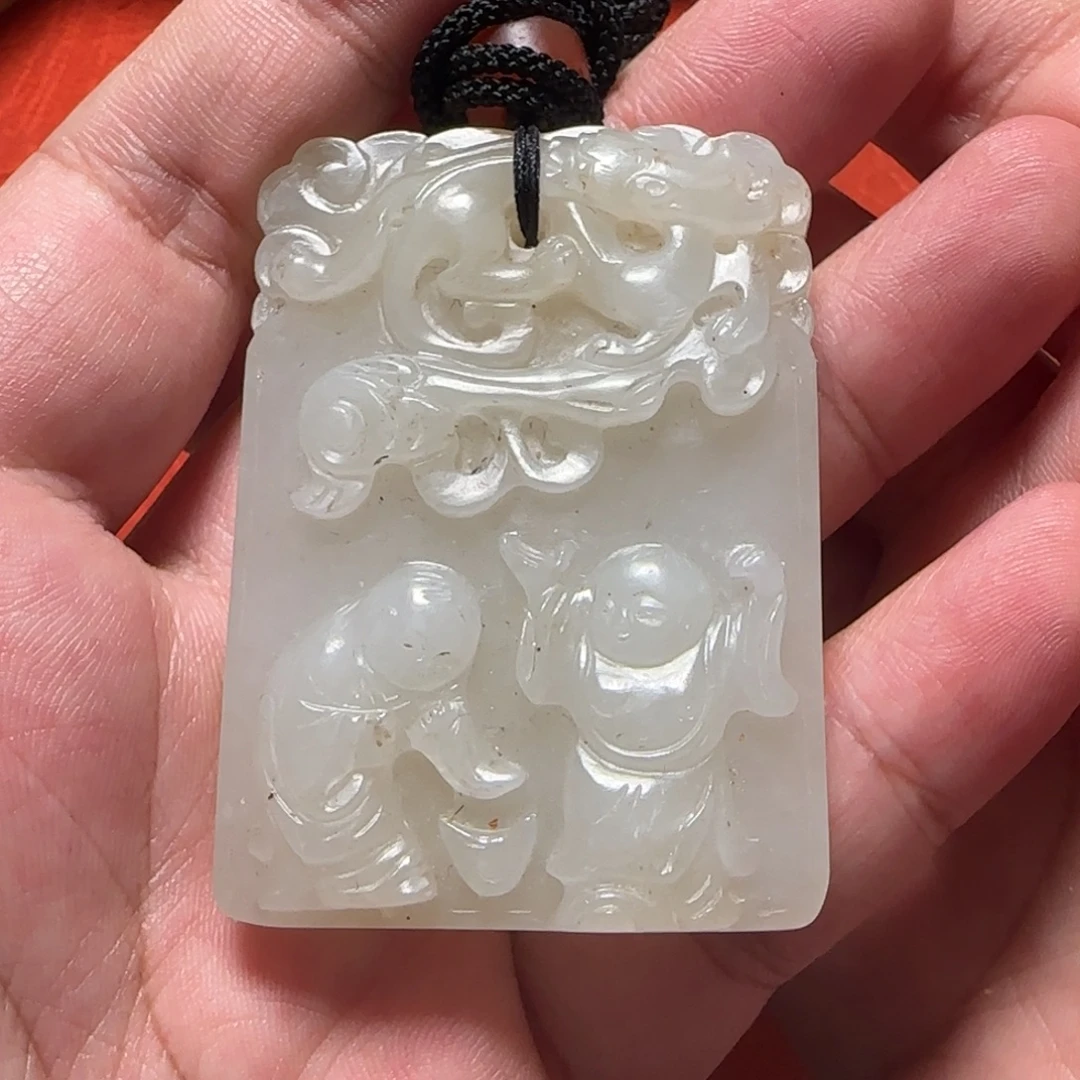 德***：和田玉未镶嵌挂件