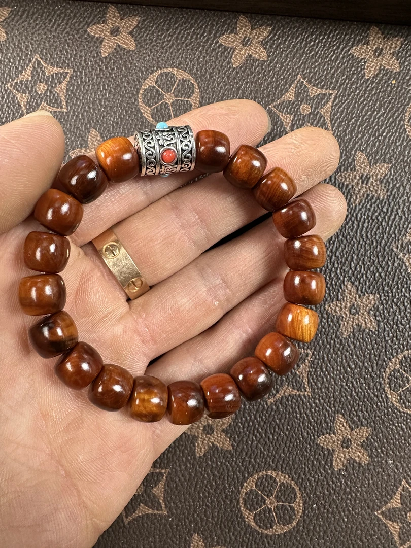 {A47}高油密崖柏设计款（卡1.0）