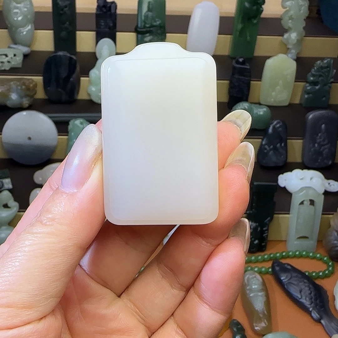 遥***河和田玉未镶嵌颈饰