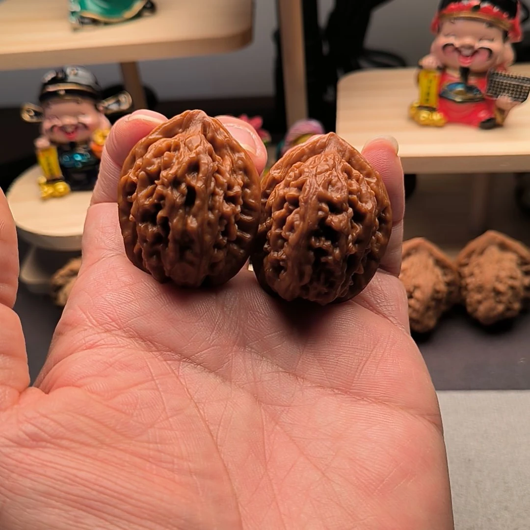 *****文玩核桃手盘鸡心福利