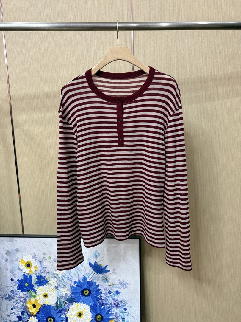 秋冬圆领横条纹合身型女士时尚衫女款女针织条纹薄款上衣