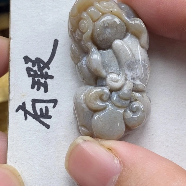 硅化珊瑚（珊瑚玉）未镶嵌颈饰