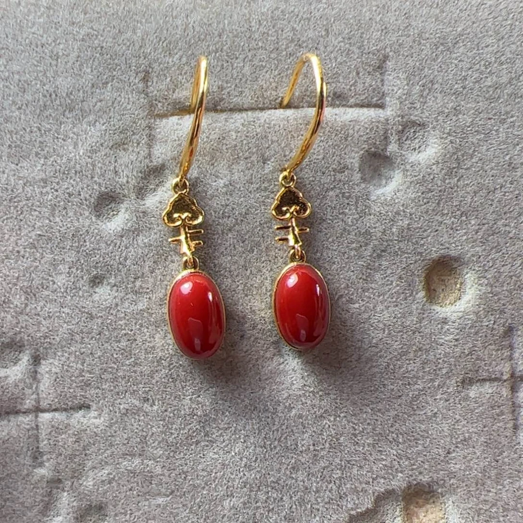 南红玛瑙18K金镶嵌耳钩
