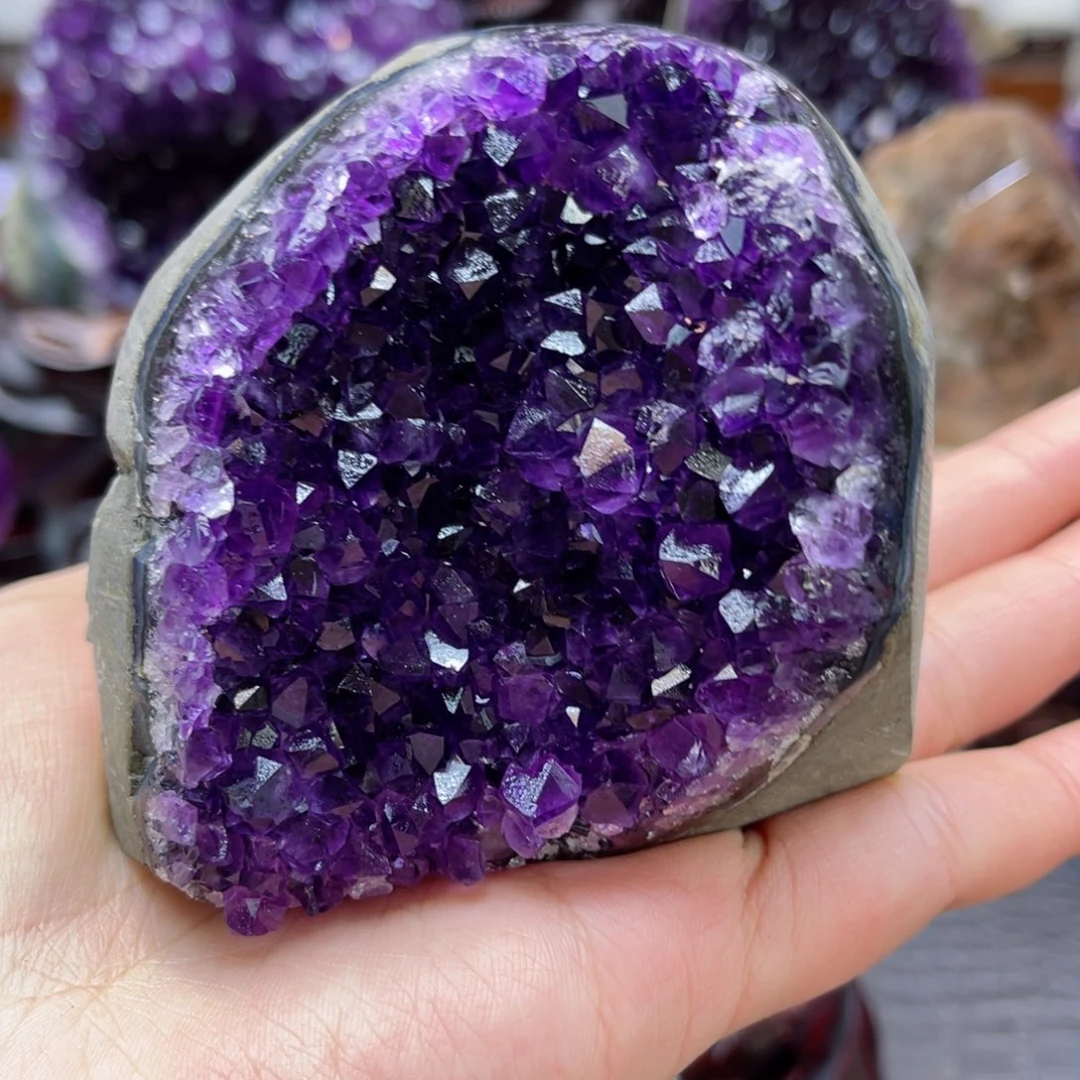 紫晶大型摆件（非配饰）未镶嵌