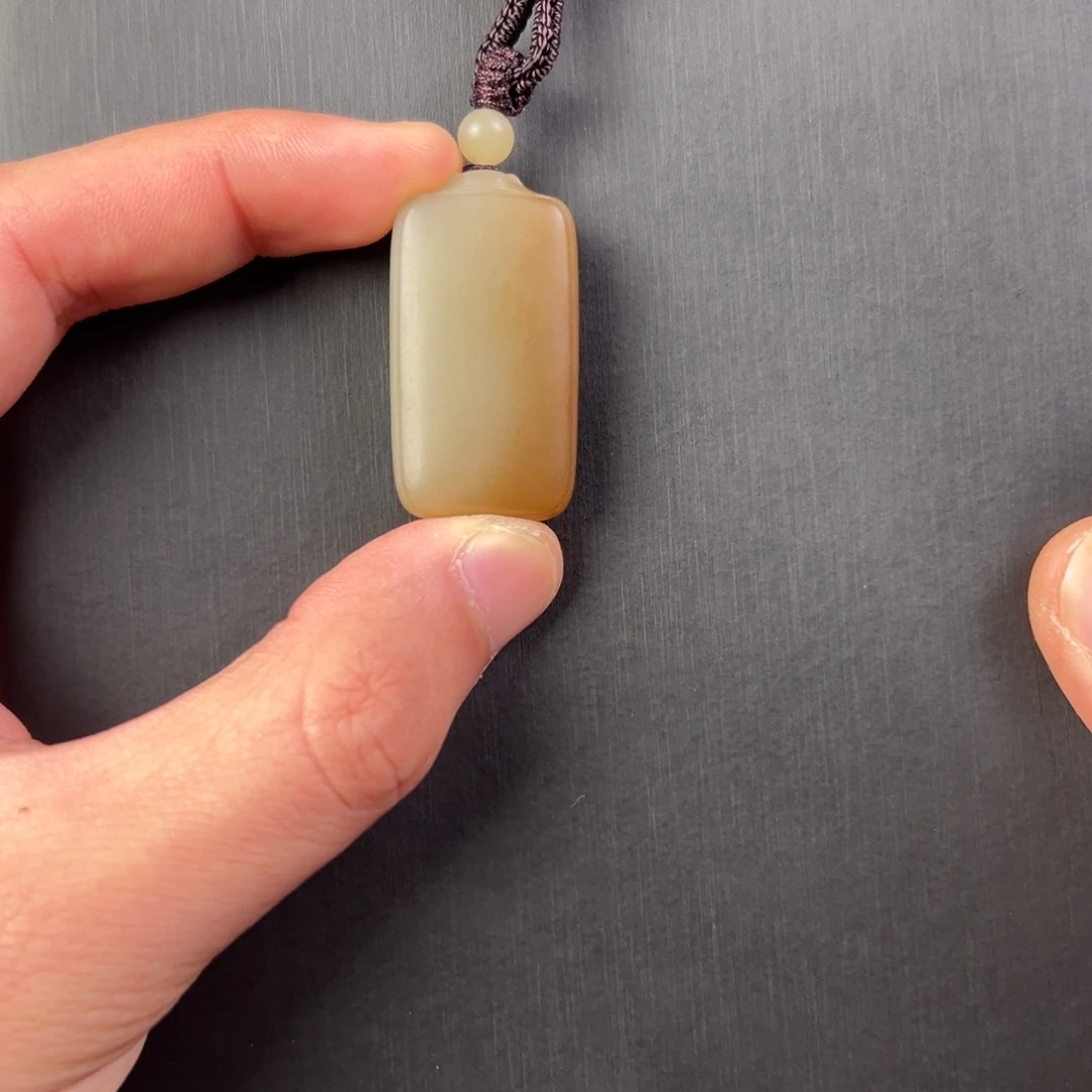 和田玉（青白玉）未镶嵌颈饰