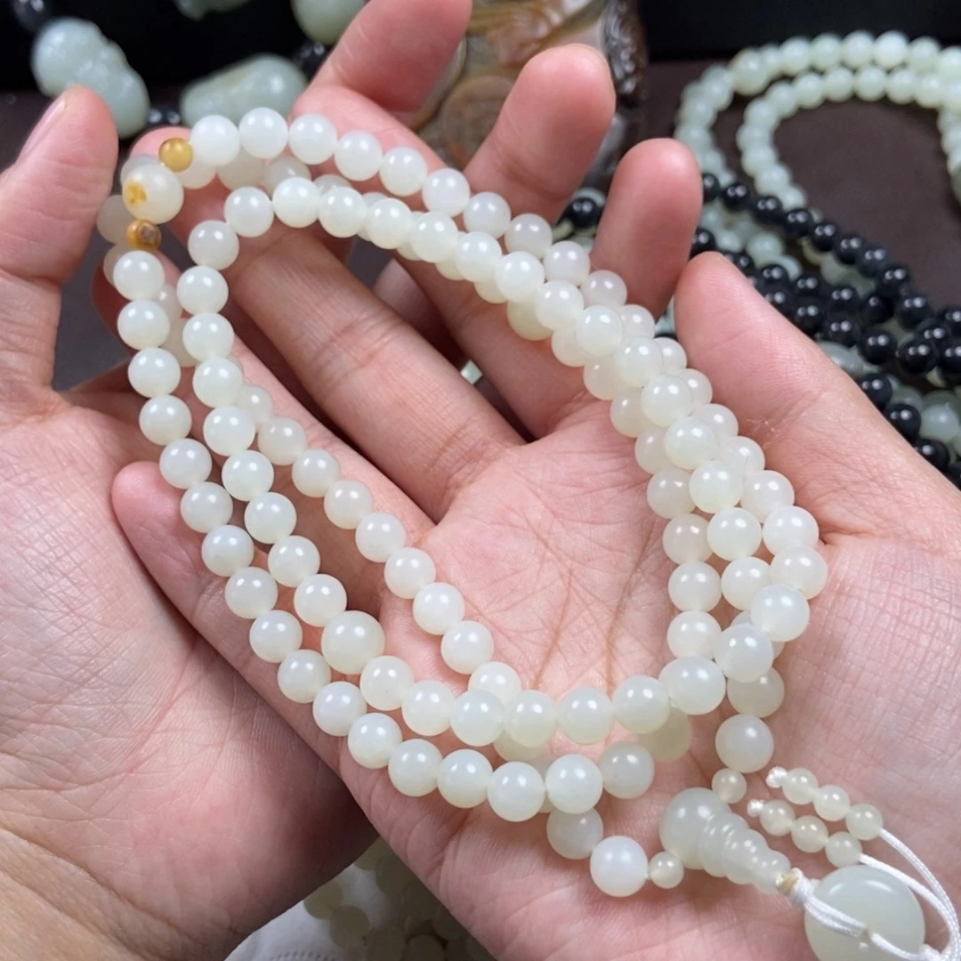 和田玉把件未镶嵌德**妈