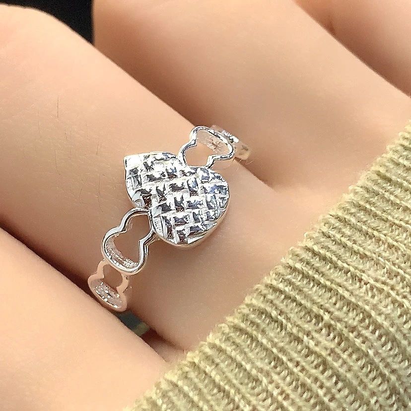 925银戒指 素白棱面福禄镂空葫芦戒指