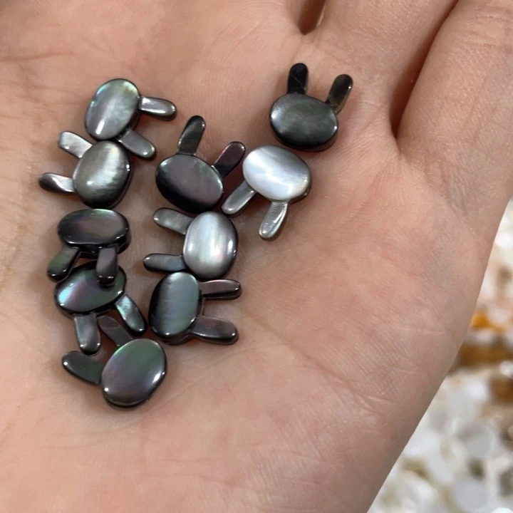 贝壳非金属2个黑蝶贝兔子横孔