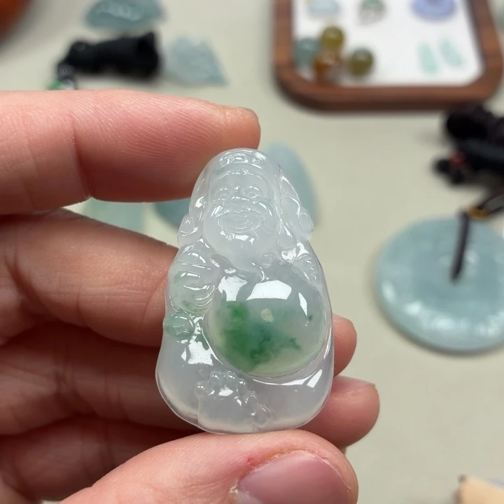 翡翠未镶嵌挂件天然翡翠