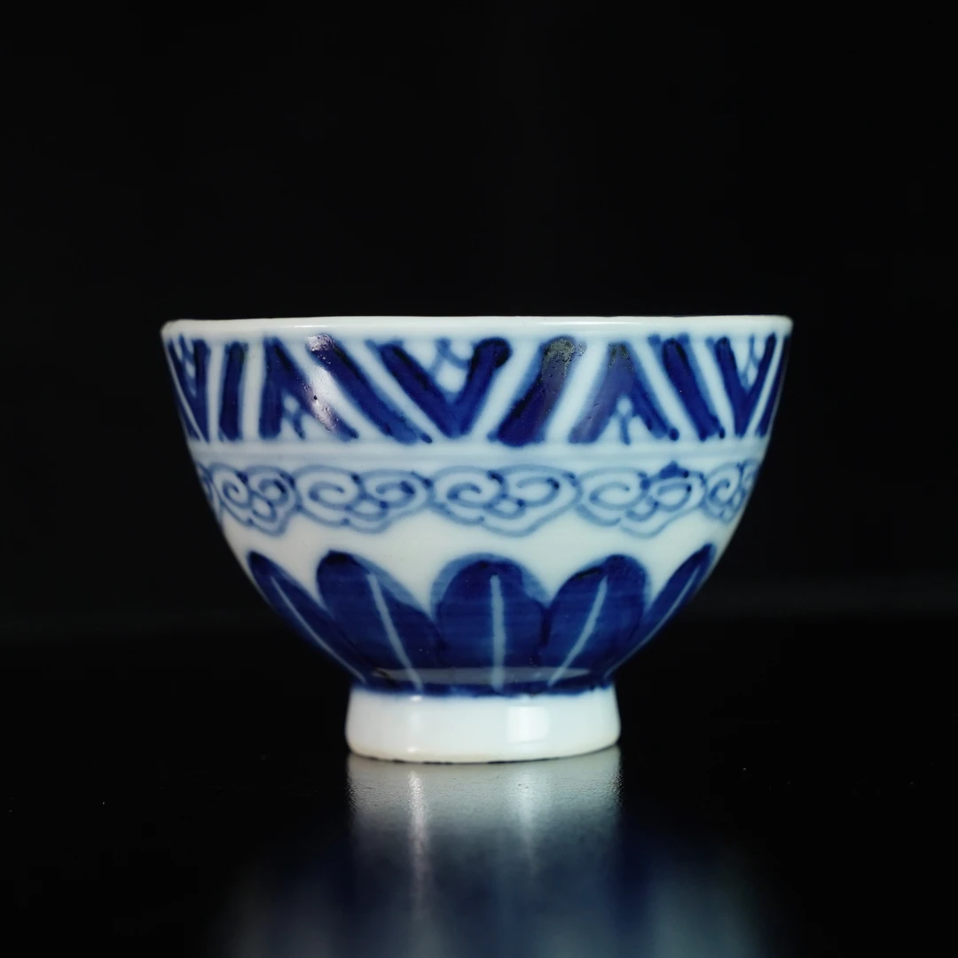 LABC250420024【十竹斋】清光绪仿永宣蕉叶纹鸡心杯