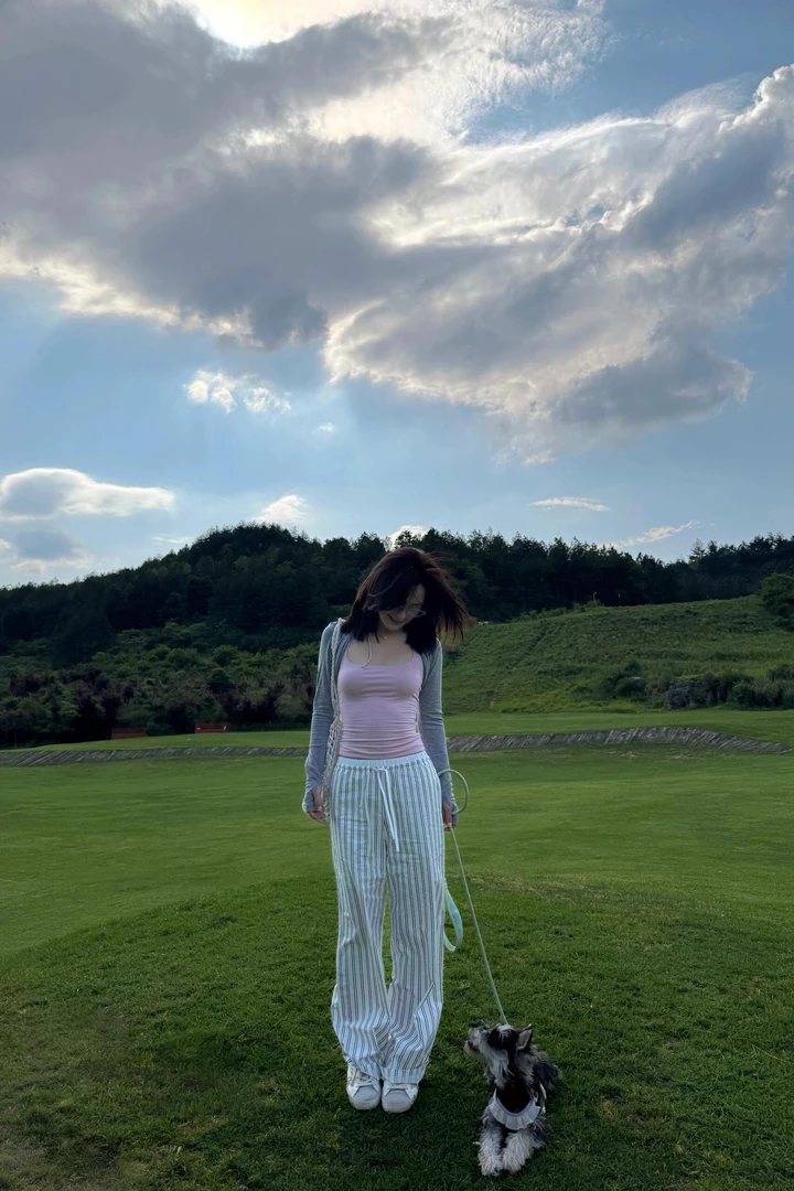 多巴胺风格衣服纯欲风简约气质内搭开衫显瘦上衣百搭小众裤子套装