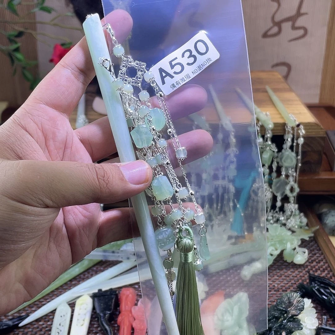 念***绣蛇纹石玉未镶嵌发饰