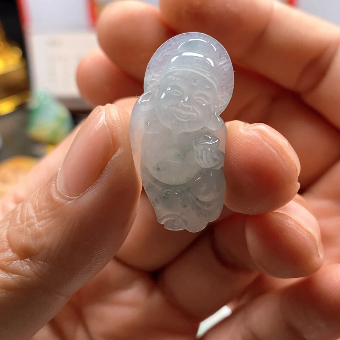 翡翠颈饰未镶嵌财神