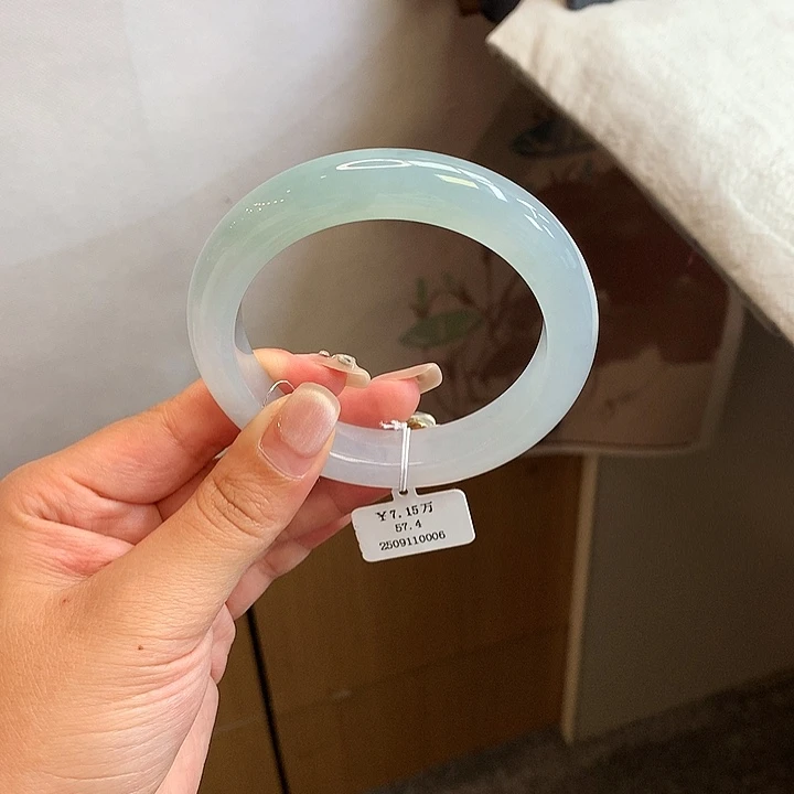 未镶嵌手镯翡翠57.4泥鳅背冰晴水