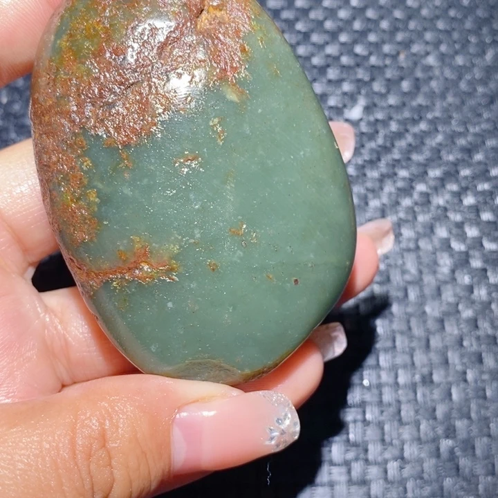 和田玉未镶嵌珠宝奇石