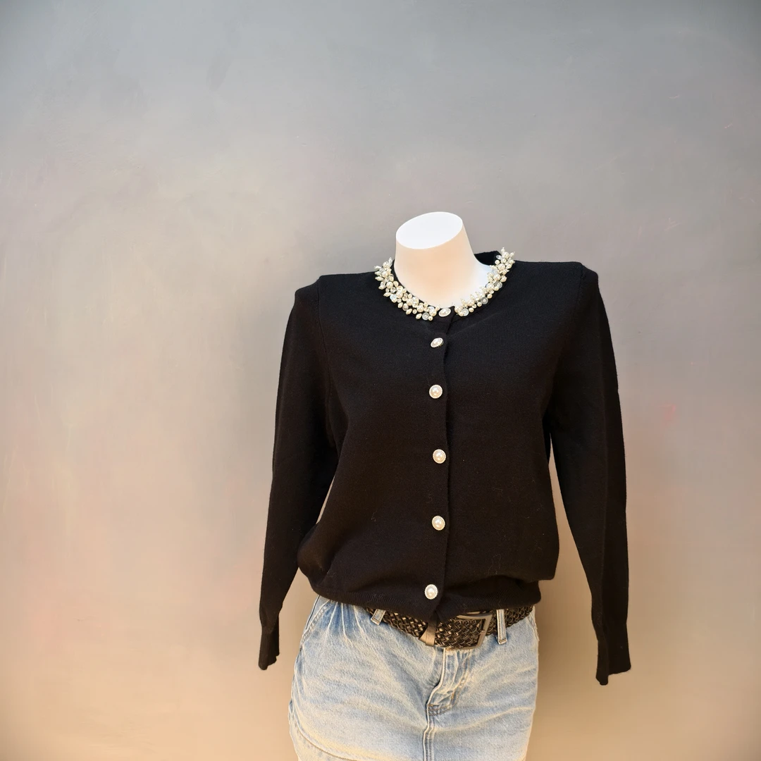 韩系百搭小香风钉珠短款针织开衫秋季黑色气质款针织开衫