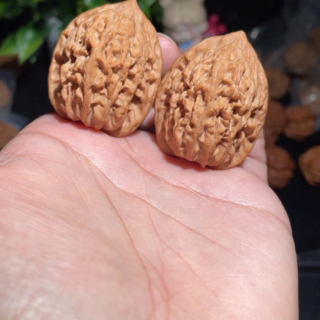 文玩核桃吊坠36太行鸡心