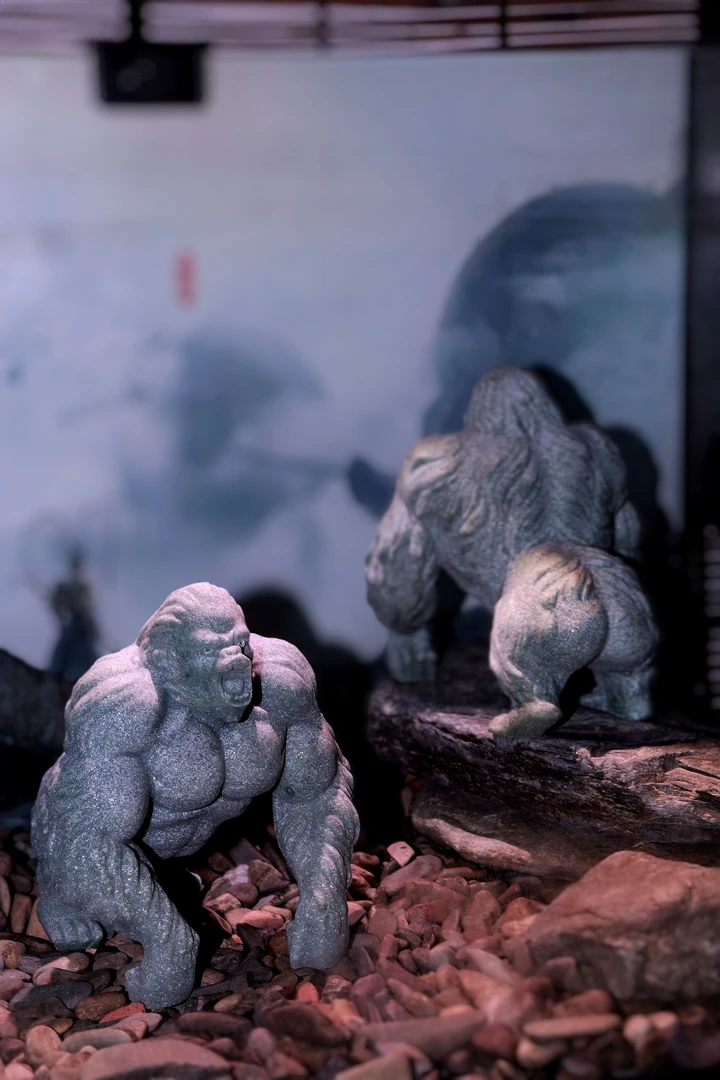 金刚青砂石摆件鱼缸摆件茶宠创意大猩猩造景茶室景观庭院茶桌实心