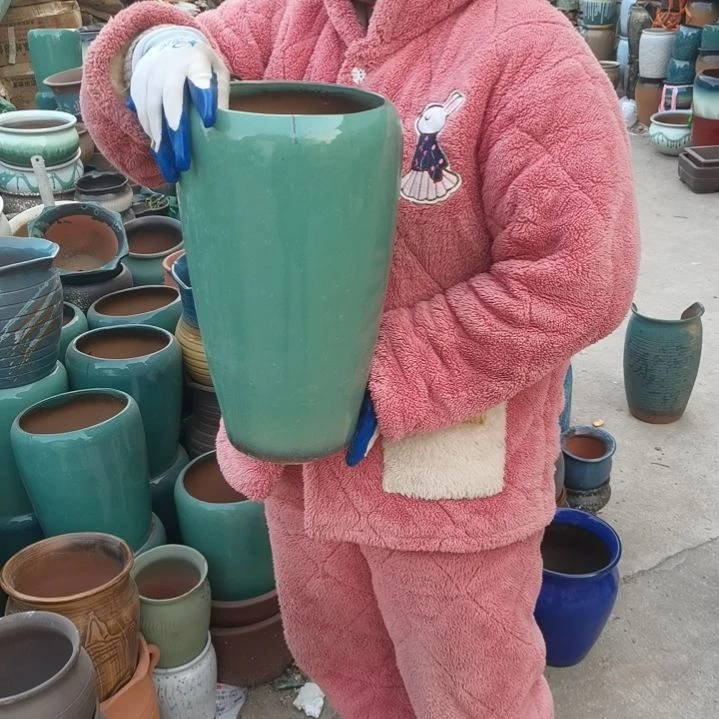 红陶口19高37瑕疵口裂