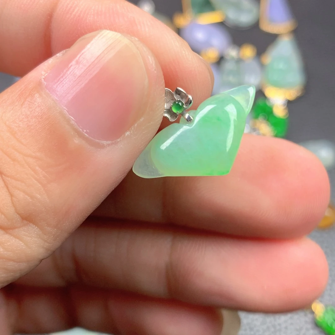 【闪购商品】翡翠18K金镶嵌颈饰翡翠